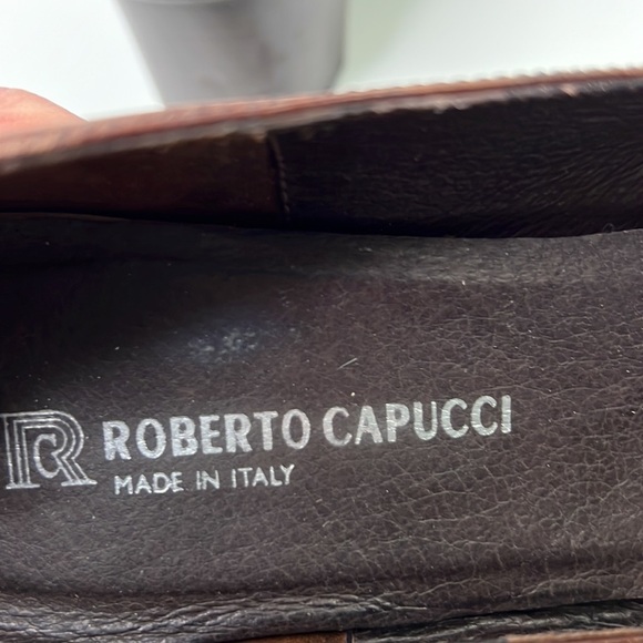 Roberto Capucci classic brown leather  heeled loafer - Picture 6 of 8